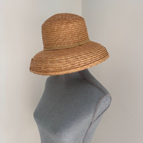 BETMAR Women's French Cloche 100% Straw Hat - Picture 1 of 8